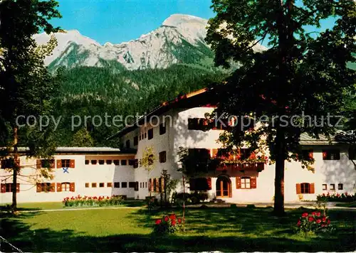 AK / Ansichtskarte Berchtesgaden Eisenbahner Erholungsheim Haus Hubertus mit Hohem Goell und Brett Kat. Berchtesgaden