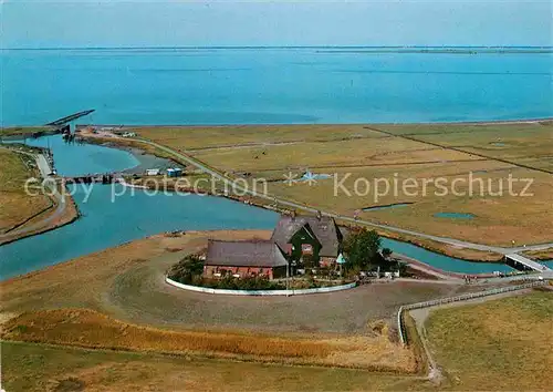 AK / Ansichtskarte Hallig Hooge Fliegeraufnahme Kirchwarft Kat. Hooge