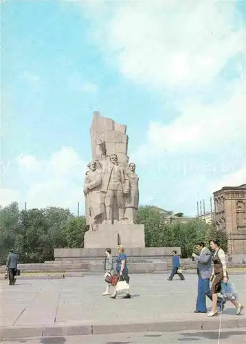 AK / Ansichtskarte Charkow Charkiv Charkiw Denkmal