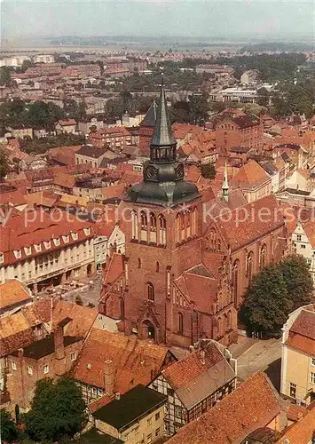 AK / Ansichtskarte Guestrow Mecklenburg Vorpommern Stadt und Pfarrkirche St Marien Luftbildserie der Interflug Kat. Guestrow