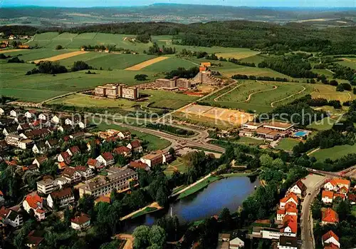 AK / Ansichtskarte Horn Bad Meinberg Kurparksee Bewegungszentrum Kliniken  Kat. Horn Bad Meinberg