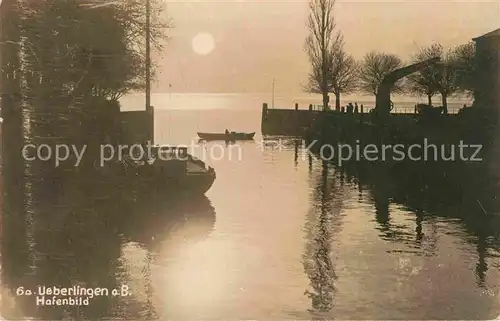 AK / Ansichtskarte ueberlingen Bodensee Hafenpartie am Abend Kat. ueberlingen