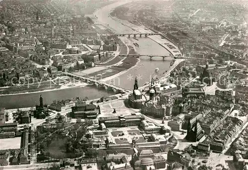 AK / Ansichtskarte Dresden Fliegeraufnahme Kat. Dresden Elbe