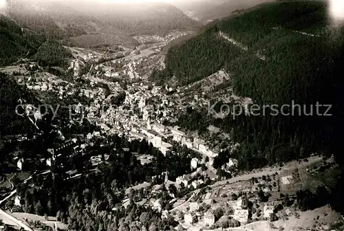 AK / Ansichtskarte Wildbad Schwarzwald Fliegeraufnahme Kat. Bad Wildbad