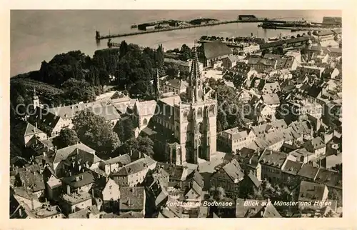 AK / Ansichtskarte Konstanz Bodensee Fliegeraufnahme Muenster Hafen Kat. Konstanz