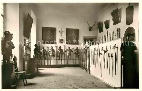 AK / Ansichtskarte Meersburg Bodensee Altes Schloss Waffenhalle Kat. Meersburg