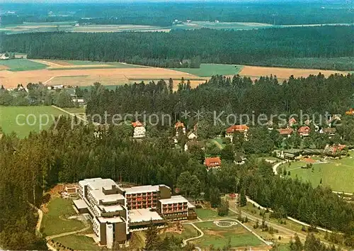 AK / Ansichtskarte Koenigsfeld Schwarzwald Albert Schweitzer Klinik Kneipp Kurort Fliegeraufnahme Kat. Koenigsfeld im Schwarzwald