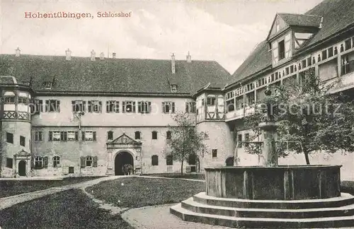 AK / Ansichtskarte Tuebingen Hohentuebingen Schlosshof Brunnen Kat. Tuebingen