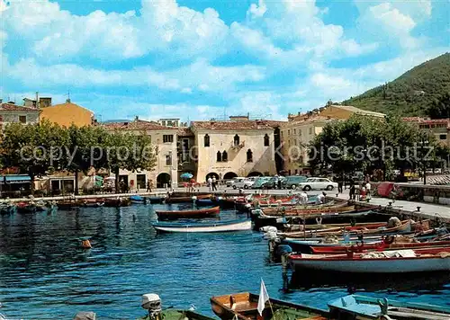 AK / Ansichtskarte Garda Porto Hafen Kat. Lago di Garda 