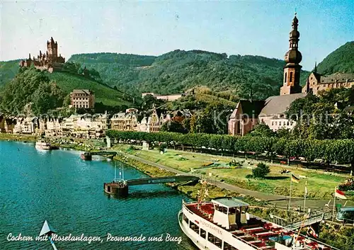 AK / Ansichtskarte Cochem Mosel mit Moselanlagen Promenade Burg Kat. Cochem