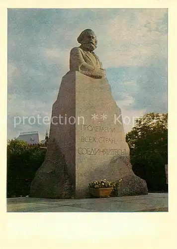 AK / Ansichtskarte Moscow Moskva K. Marx Denkmal  Kat. Moscow