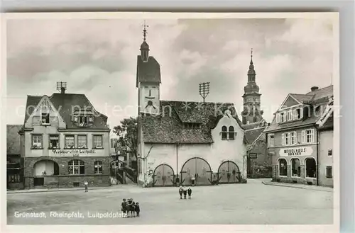 AK / Ansichtskarte Gruenstadt Luitpoldplatz Kat. Gruenstadt