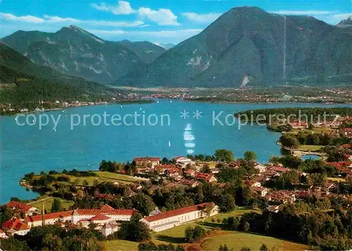 AK / Ansichtskarte Bad Wiessee Kurort am Tegernsee mit Wallberg und Bodenschneid Mangfallgebirge Fliegeraufnahme Kat. Bad Wiessee