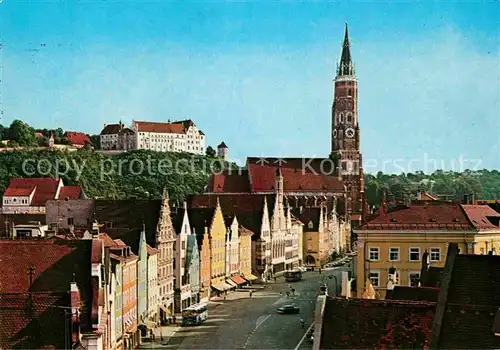 AK / Ansichtskarte Landshut Isar Altstadt St Martinskirche Burg Trausnitz Kat. Landshut