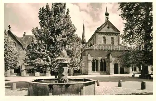 AK / Ansichtskarte Maulbronn Klosterhof Brunnen Kat. Maulbronn