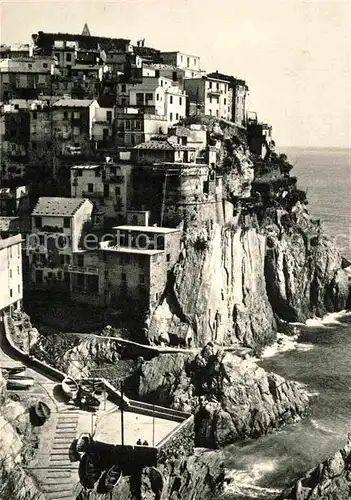 AK / Ansichtskarte Manarola Steilkueste Hafen