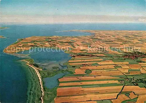 AK / Ansichtskarte Insel Fehmarn Suedkueste mit Badestrand Burgtiefe Fliegeraufnahme Kat. Fehmarn