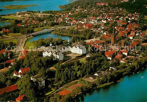 AK / Ansichtskarte Ploen See Schloss Naturpark Holsteinische Schweiz Fliegeraufnahme Kat. Ploen