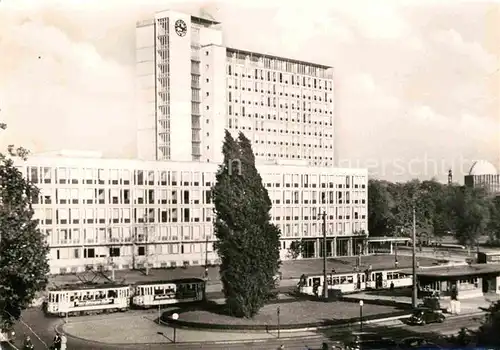 AK / Ansichtskarte Strassenbahn Hannover Koenigsworther Platz Hochhaus Continental  Kat. Strassenbahn