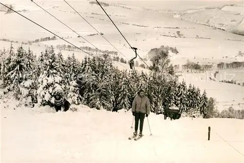 AK / Ansichtskarte Zueschen Sauerland Skihang Kat. Winterberg