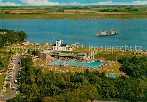 AK / Ansichtskarte Toenning Nordseebad Fliegeraufnahme mit Freibad Strand  Kat. Toenning