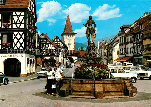 AK / Ansichtskarte Gengenbach Marktplatz Brunnen Statue Fachwerkhaus Kirchturm Kat. Gengenbach Schwarzwald