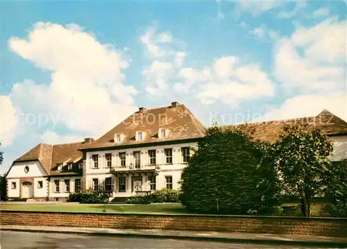 AK / Ansichtskarte Neuhaus Solling Schloss Luftkurort Kat. Holzminden