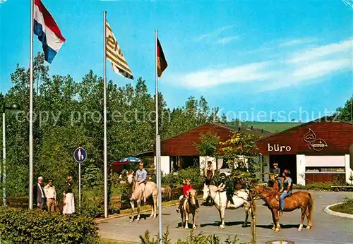 AK / Ansichtskarte Stadtkyll Ferienpark Wirfttal Pferdesport Reiten Fahnen Kat. Stadtkyll