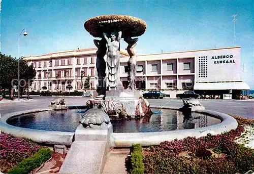 AK / Ansichtskarte Cattolica Kursaalplatz mit Brunnen Kat. Cattolica