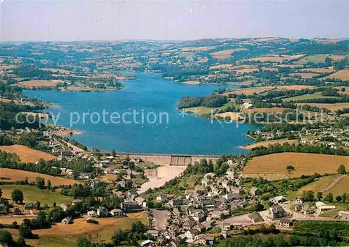 AK / Ansichtskarte Villefranche de Panat Fliegeraufnahme Kat. Villefranche de Panat