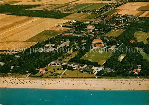 AK / Ansichtskarte Wyk Foehr Fliegeraufnahme Suedstrand Kat. Wyk auf Foehr