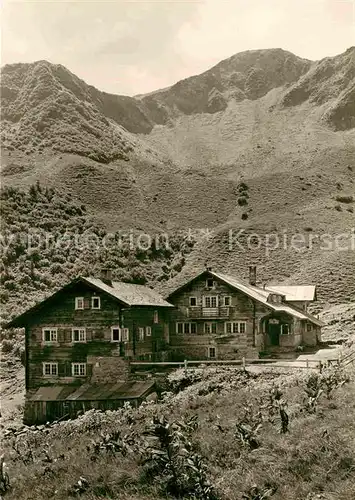 AK / Ansichtskarte Kleinwalsertal Vorarlberg Schwarzwasserhuette mit Gruenhorn Kat. Mittelberg