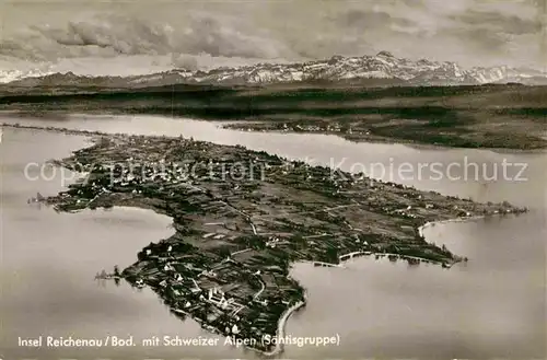 AK / Ansichtskarte Insel Reichenau Fliegeraufnahme mit Schweizer Alpen Kat. Reichenau Bodensee