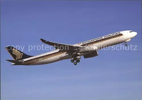 AK / Ansichtskarte Flugzeuge Zivil Singapore Airlines A330 343 F WWKZ c n 978 Kat. Airplanes Avions