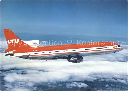 AK / Ansichtskarte Flugzeuge Zivil LTU TriStar L 1011 1  Kat. Airplanes Avions