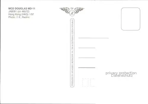 AK / Ansichtskarte Flugzeuge Zivil JAL McDDouglas MD 11 JA8581 cn 48572 Kat. Airplanes Avions