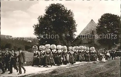 AK / Ansichtskarte Schwarzwald Schappelzug Trachten Tradition Kat. Regionales