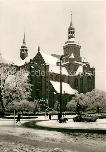 AK / Ansichtskarte Stralsund Mecklenburg Vorpommern St. Marien Kirche im Winter Kat. Stralsund