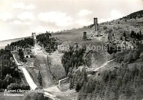 AK / Ansichtskarte Oberwiesenthal Erzgebirge 3 Sprungschanzen  Kat. Oberwiesenthal