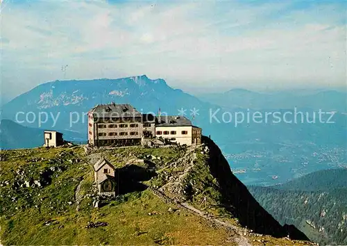 AK / Ansichtskarte Berchtesgaden Watzmannhaus Berghaus gegen Untersberg Fernsicht Alpen Kat. Berchtesgaden