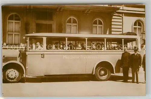 AK / Ansichtskarte Autobus Omnibus Muenchen Fremden Rundfahrten Kat. Autos