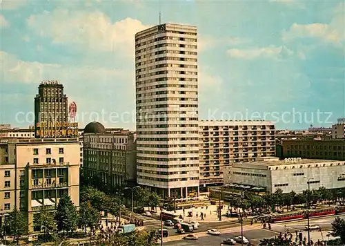 AK / Ansichtskarte Warszawa Hochhaus Kat. Warschau Polen