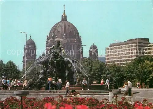 AK / Ansichtskarte Berlin Neptunbrunnen und Dom Kat. Berlin