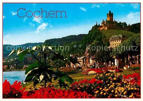 AK / Ansichtskarte Cochem Mosel Uferpromenade am Fluss Blumenbeet Blick zur Reichsburg Kat. Cochem