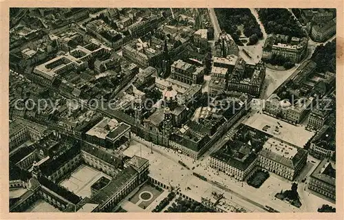 AK / Ansichtskarte Muenchen Fliegeraufnahme Odeonsplatz Kat. Muenchen