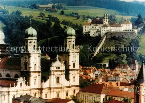 AK / Ansichtskarte Passau Dom St Stephan mit Wallfahrtskirche Mariahilf Kat. Passau