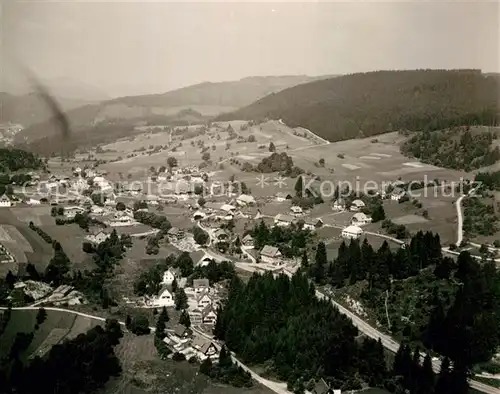 AK / Ansichtskarte Haeusern Schwarzwald Fliegeraufnahme Kat. Haeusern