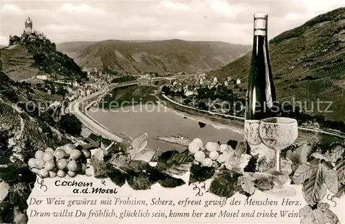 AK / Ansichtskarte Cochem Mosel Panorama Moseltal Reichsburg Trinkspruch Weinflasche Weinglas Weinreben Kat. Cochem