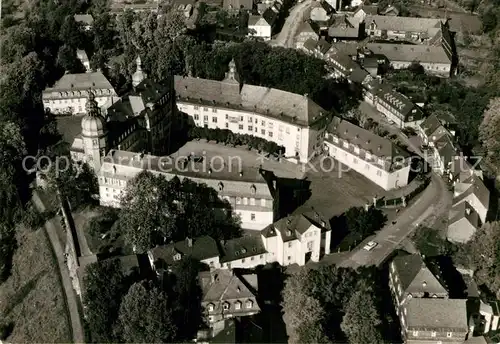 AK / Ansichtskarte Bad Berleburg Fuerstliches Schloss Kneipp Heilbad Fliegeraufnahme Kat. Bad Berleburg