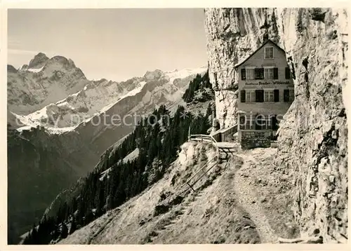 AK / Ansichtskarte Aescher Wildkirchli Berggasthaus mit Altmann Alpstein Gebirgspanorama Kat. Weissbad